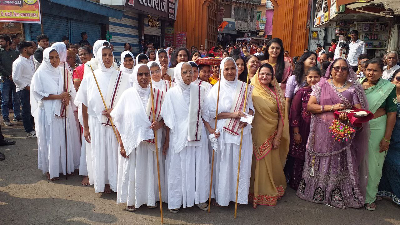 वरघोड़ा की तस्वीरें